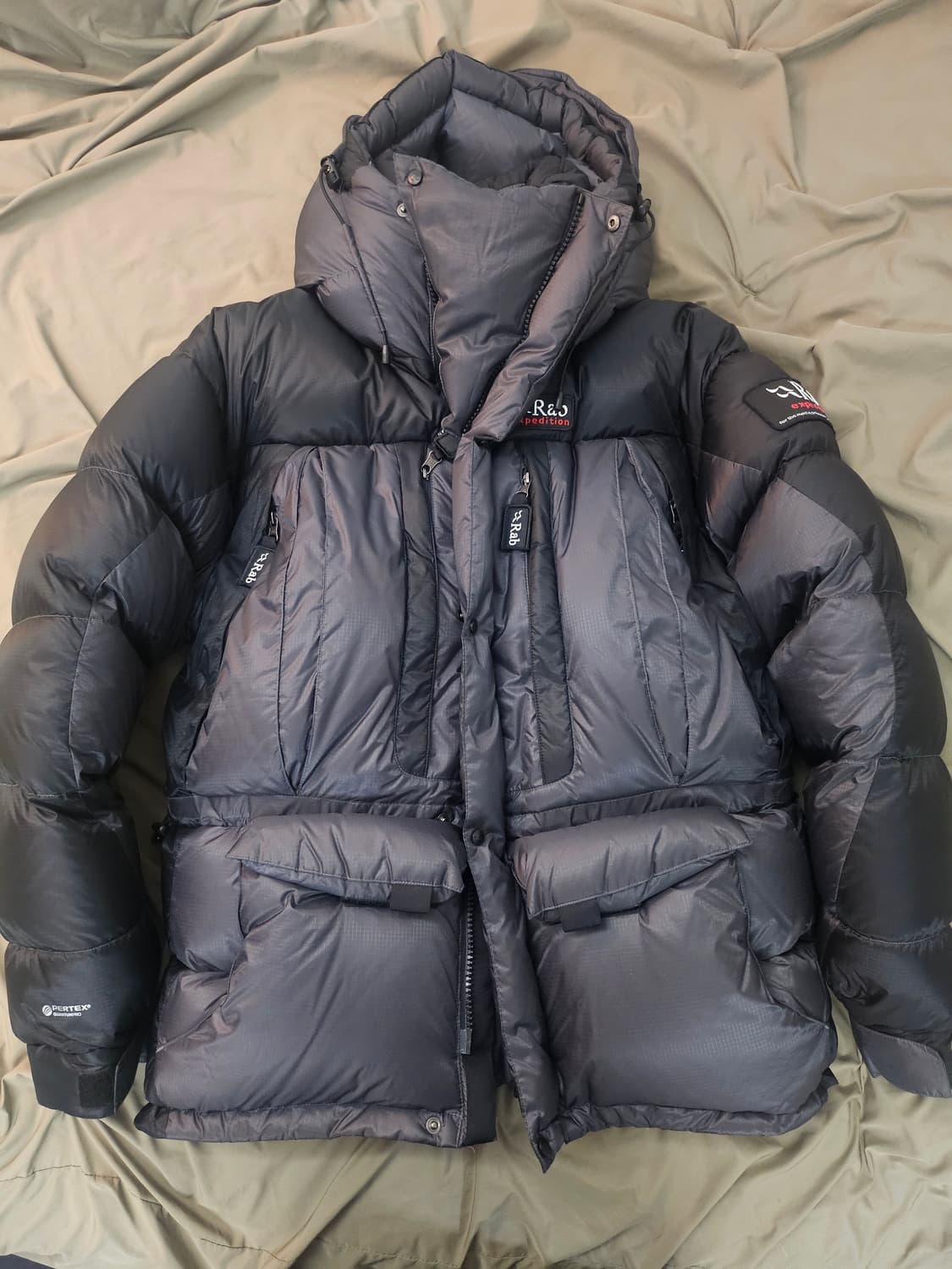 랩 익스페디션 벨루가S 105 민트급 판매합니다 상품이미지1