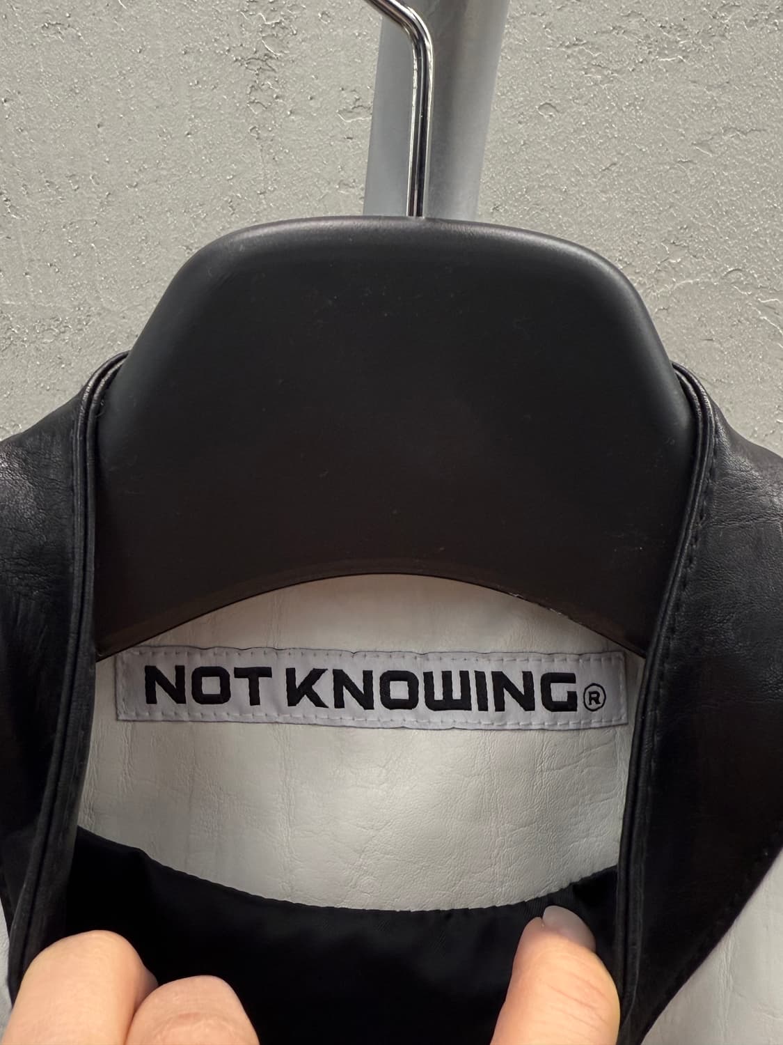 낫노잉 크롭 레이싱 레더 자켓 상품이미지4