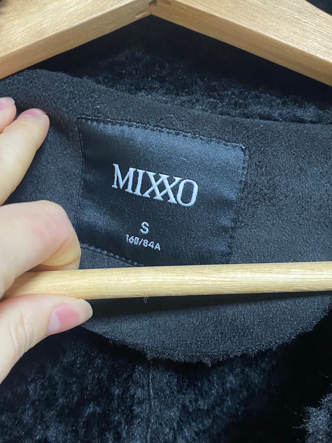 미쏘 무스탕 블랙 상품이미지4