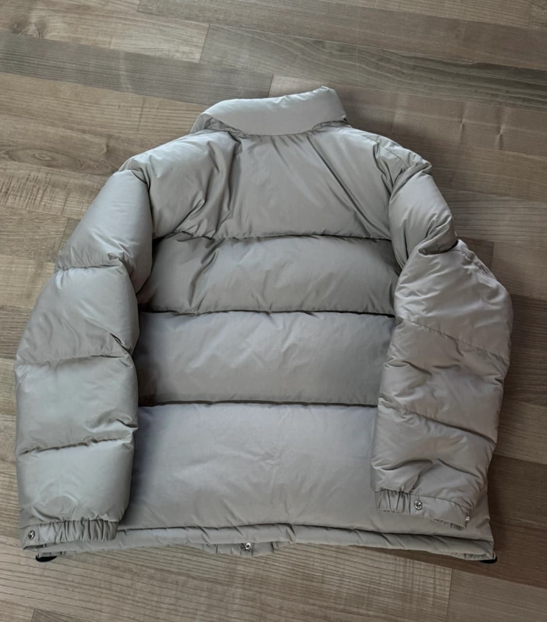 FREE) 구스 톰보이 카키색 패딩 스튜디오 톰보이 tomboy 상품이미지2