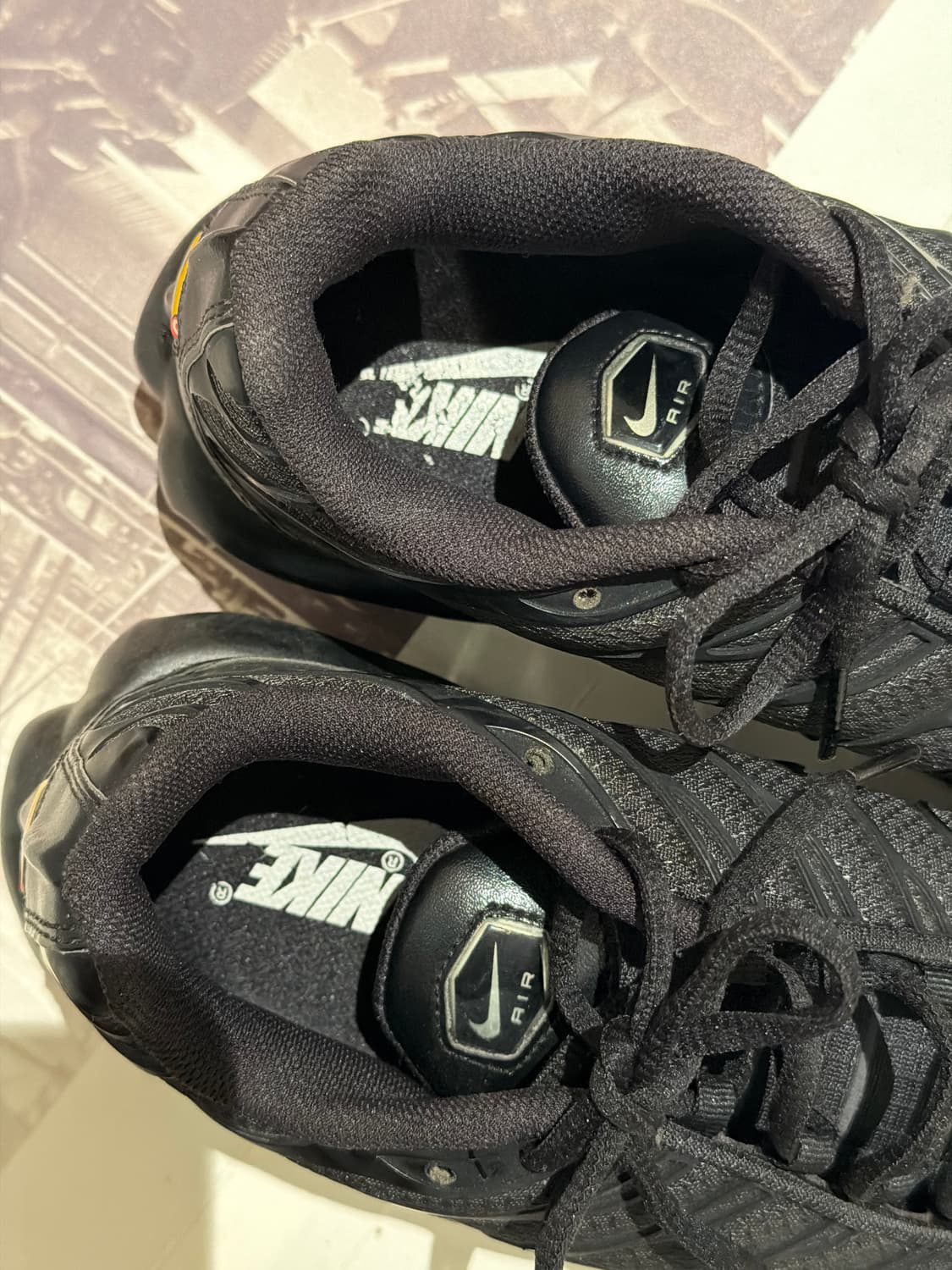 나이키 에어맥스 플러스 트리플 블랙 상품이미지7