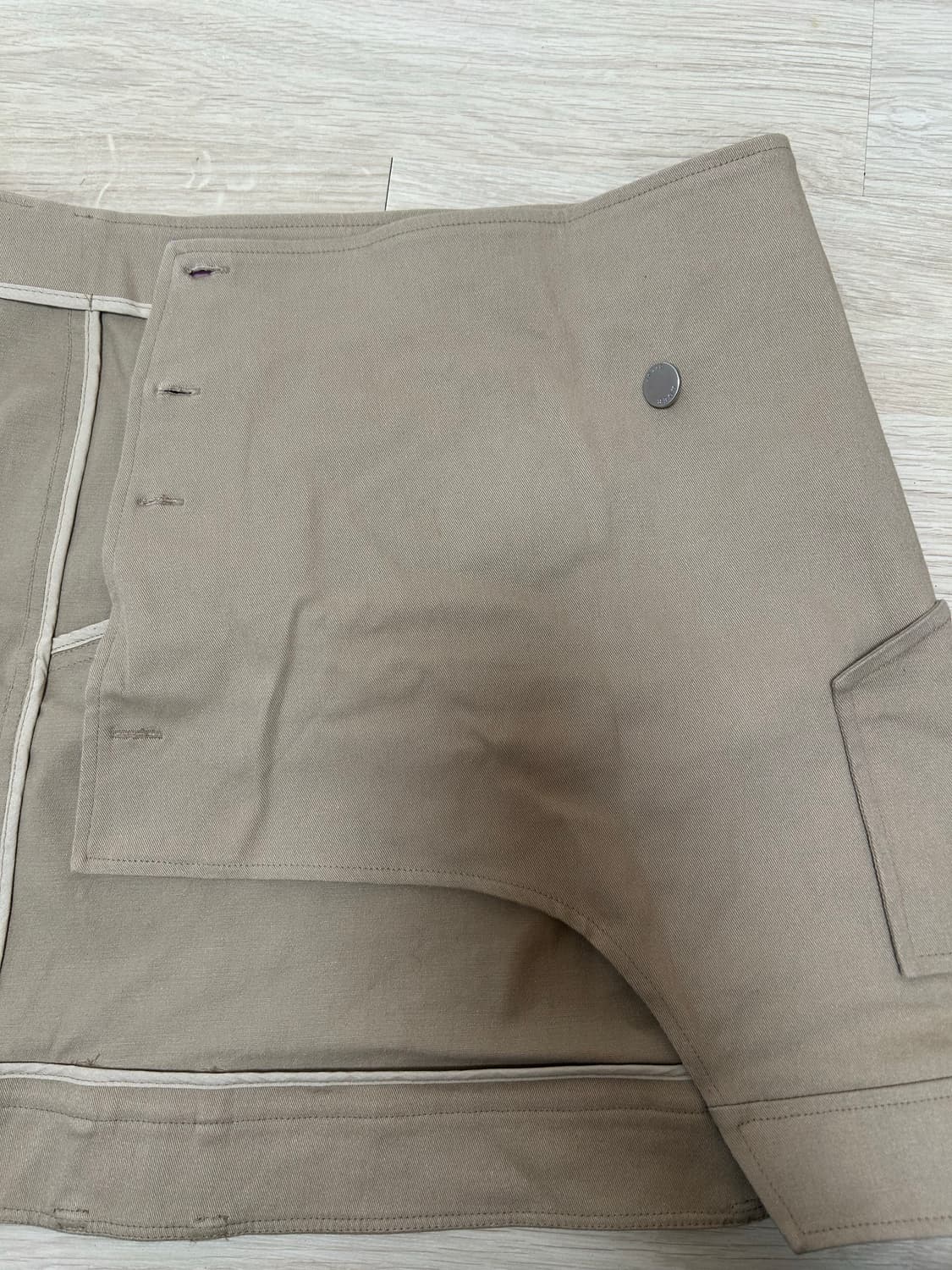 아더에러 랩스커트 상품이미지3