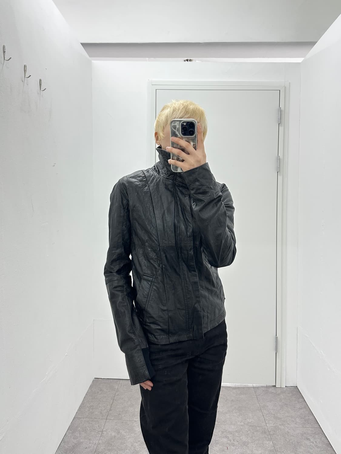 Lambskin High-Neck Leather Jacket 상품이미지10