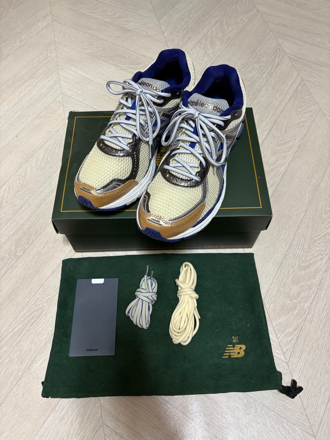 [295] 뉴발란스 x 에메 레온 도르 860v2 블루 상품이미지1