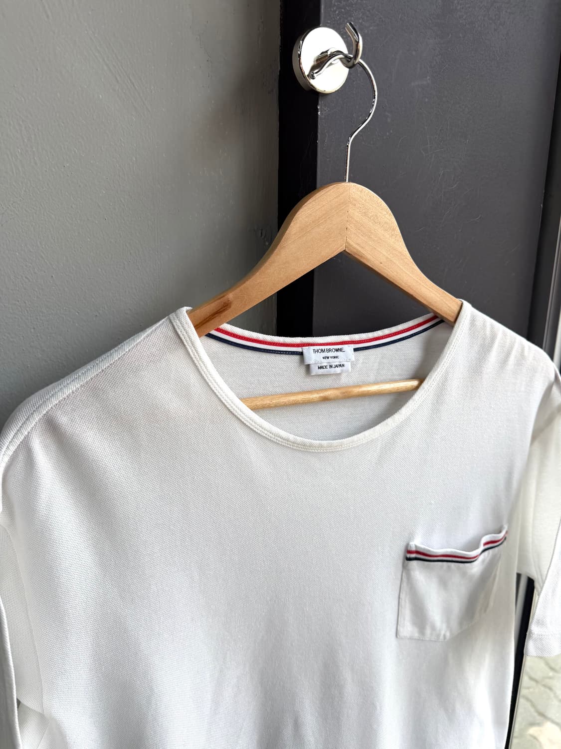 4/ 톰브라운 RWB 포켓트리밍 코튼 져지 반팔 상품이미지4