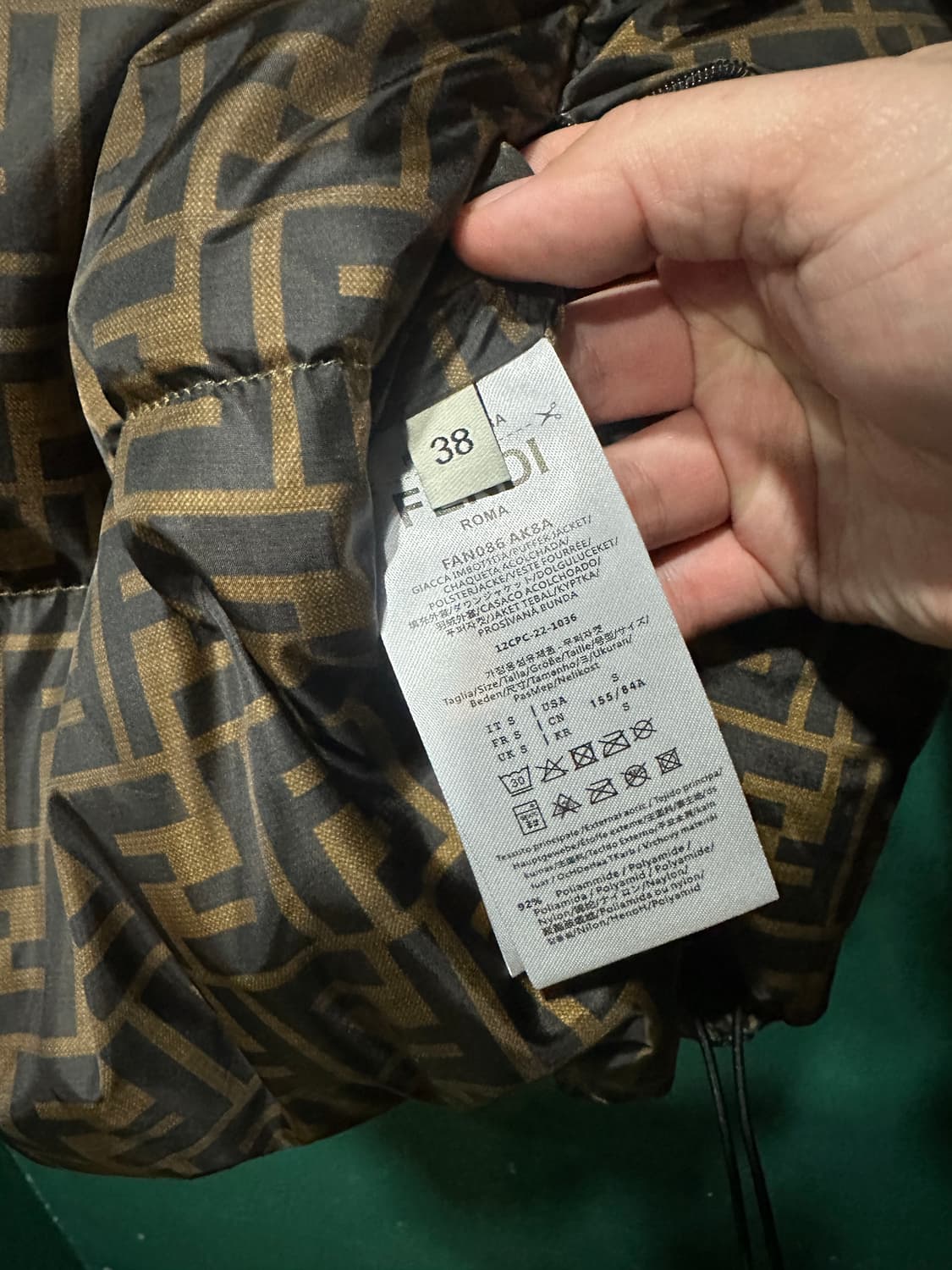 펜디 주카 리버시블 패딩 105 상품이미지5