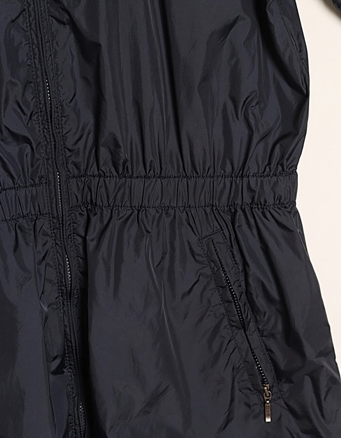 UNIQLO Nylon Hooded Jacket 상품이미지4