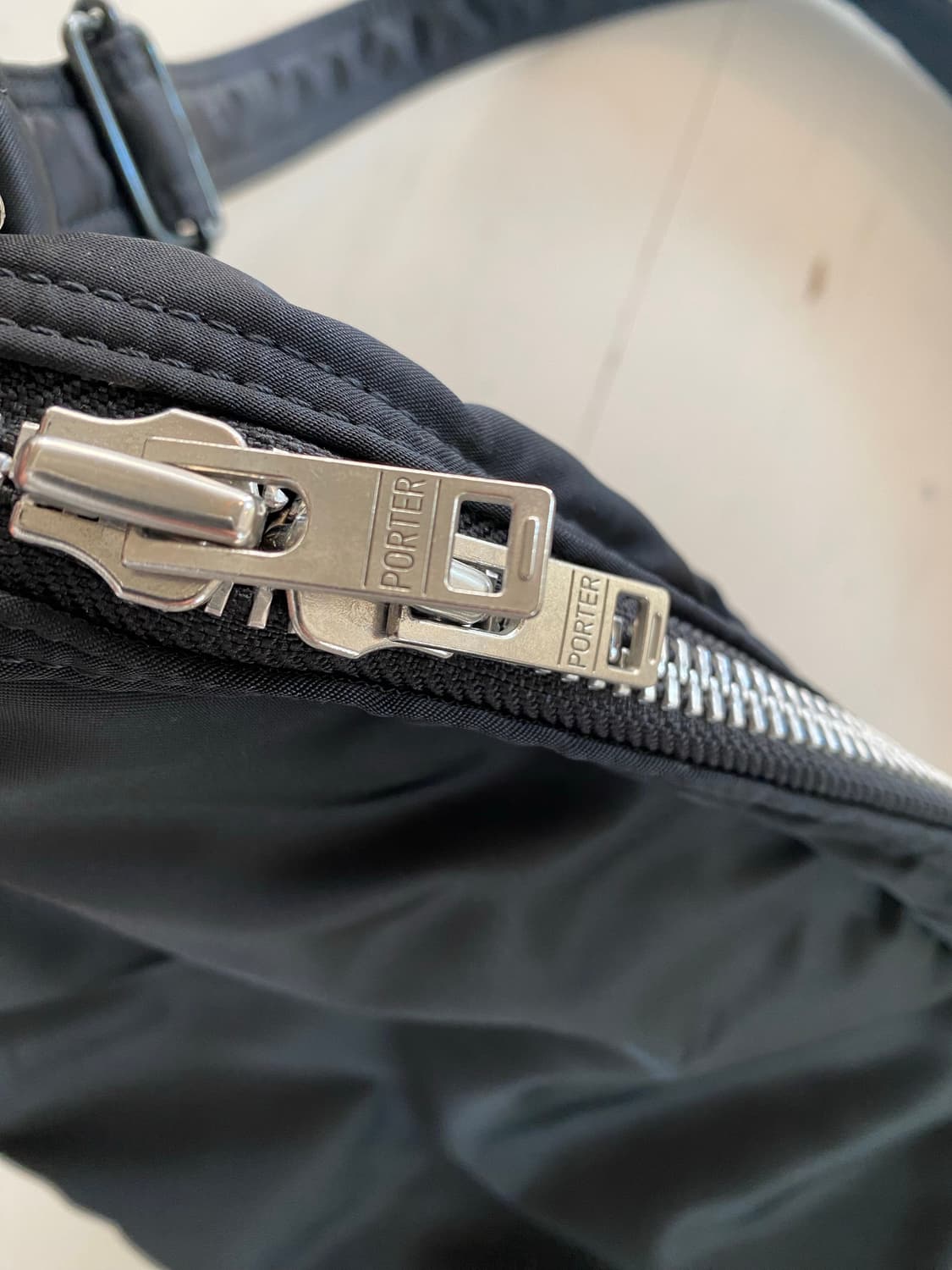 포터 탱커 반달 숄더백 상품이미지3