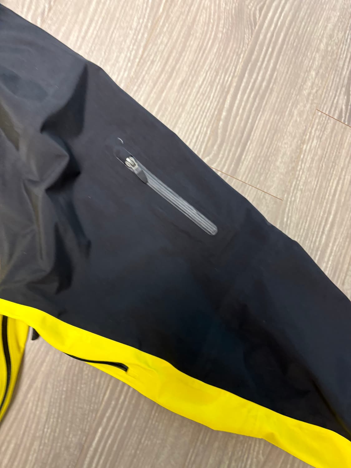 슈프림 x 노스페이스 테입드 심 쉘 자켓 옐로우 - 22FW XXL 상품이미지5