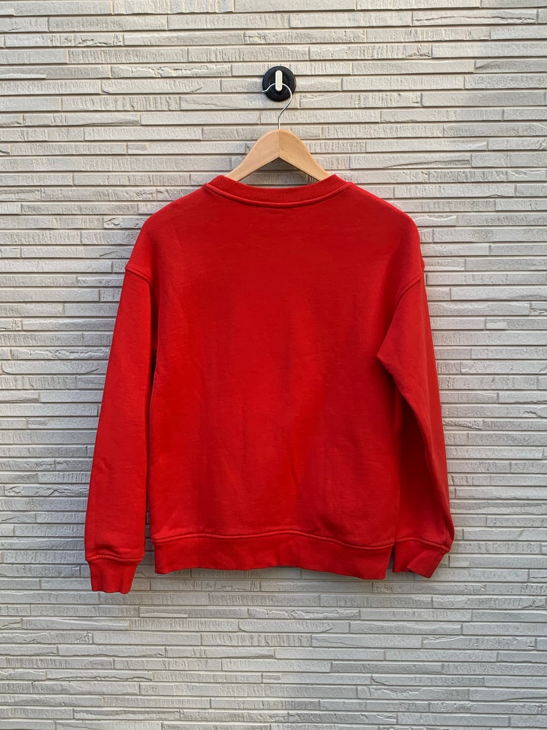 모스키노 x 디즈니 x H&M 도널드 덕 맨투맨 상품이미지9