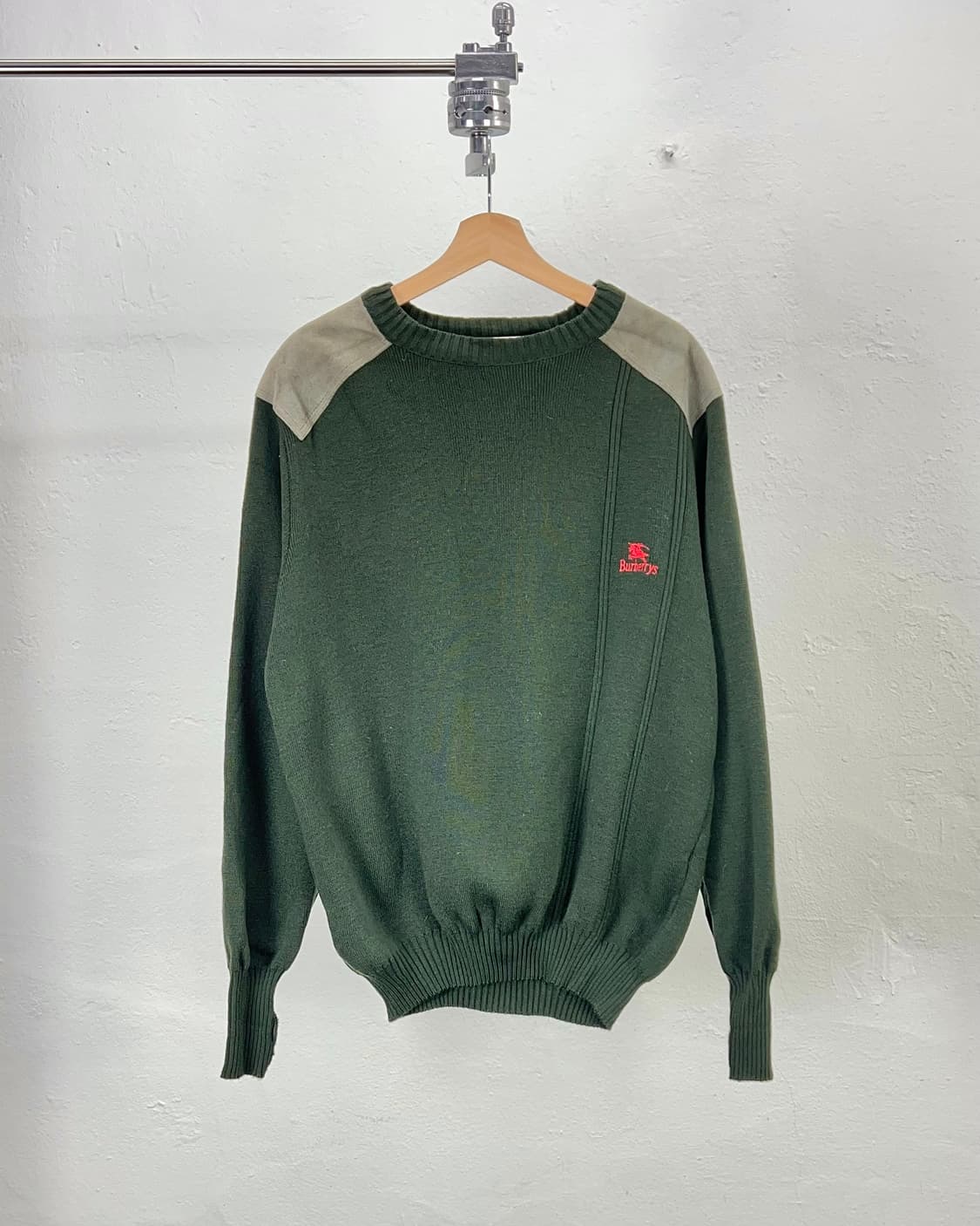 버버리 카키 그린 코만도 패치 퓨어 울 니트 스웨터 상품이미지1