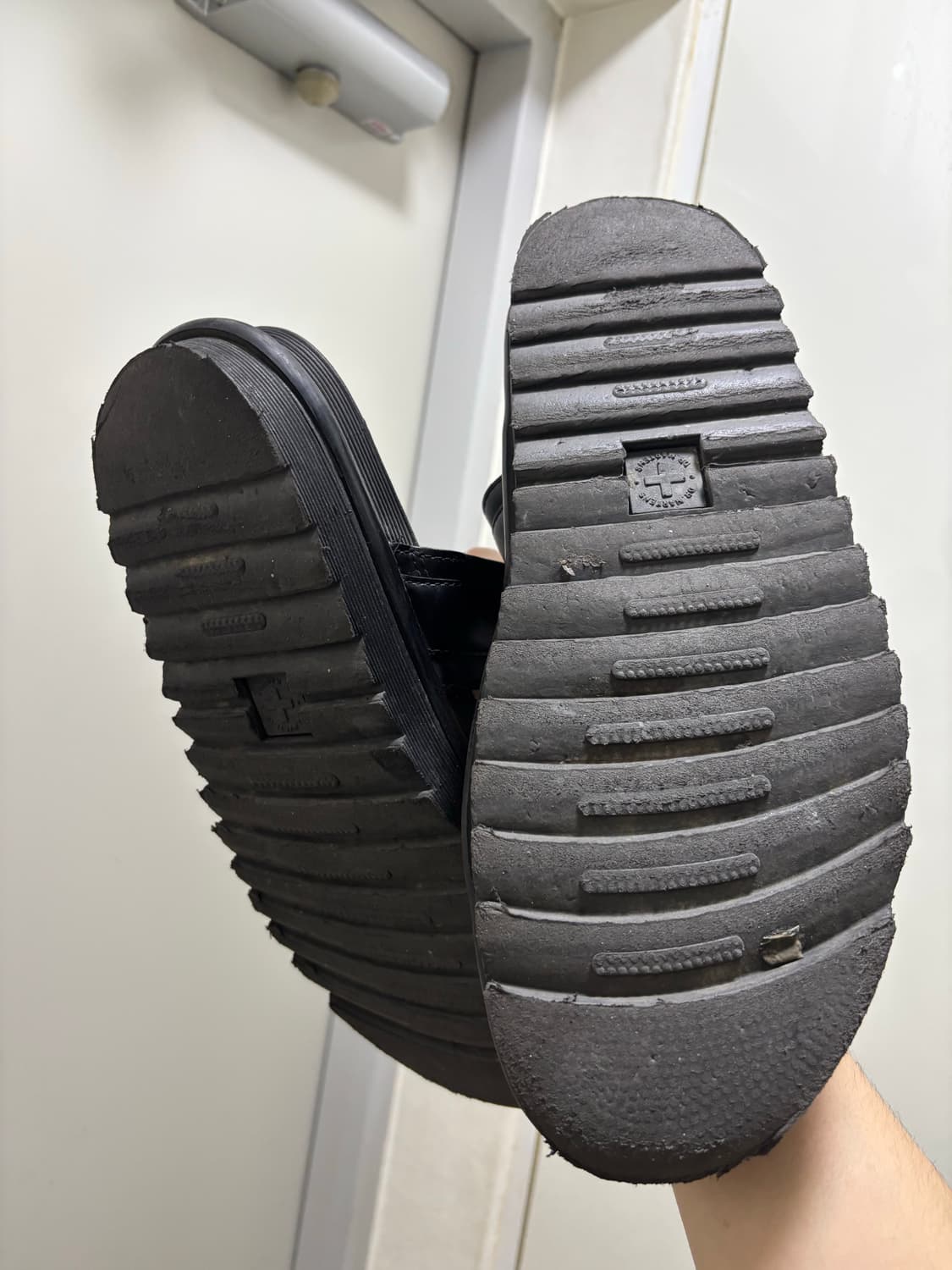 [280] 닥터마틴 마일즈 블랙 샌들 상품이미지4