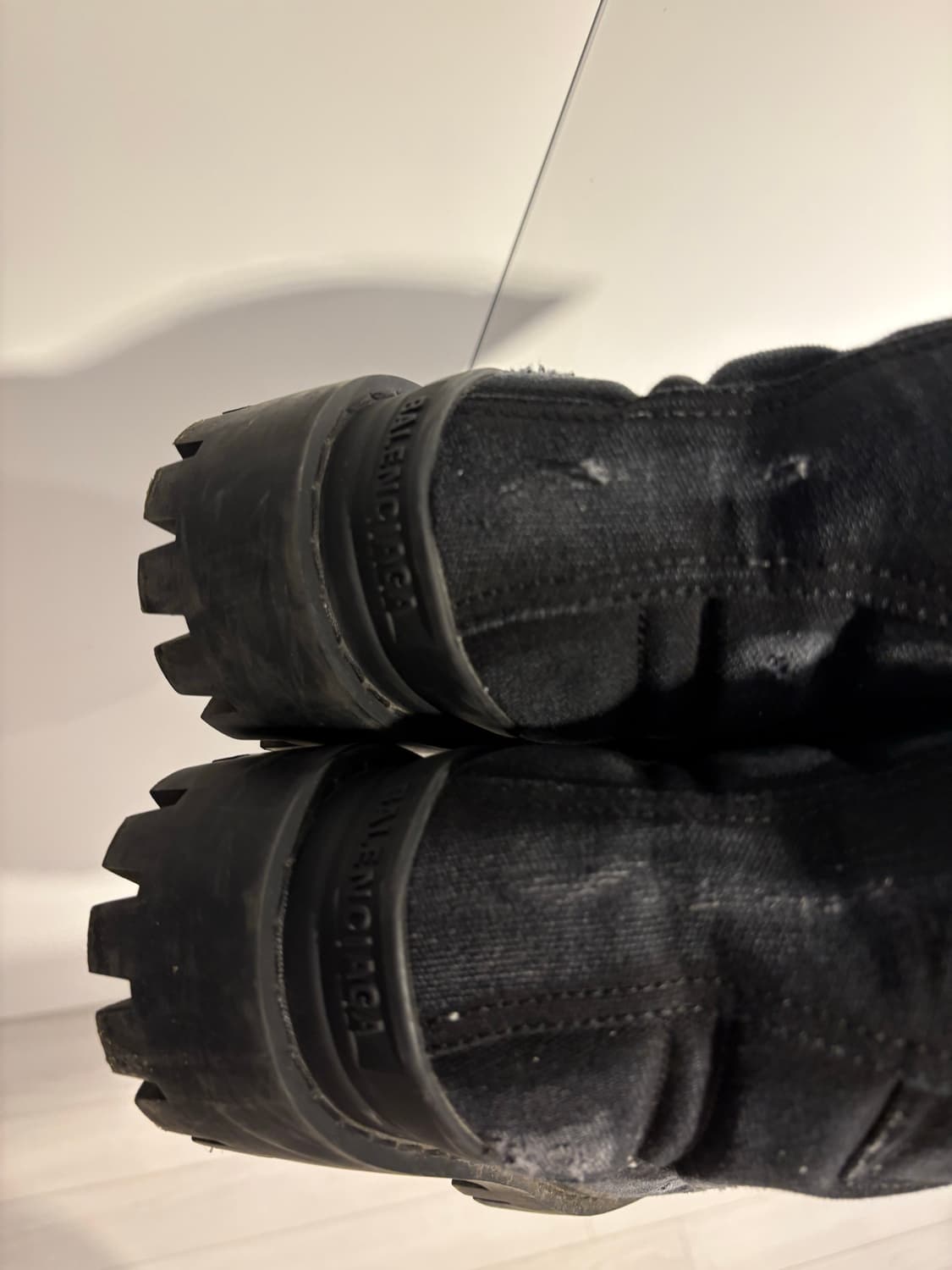 발렌시아가 컴뱃 스트라이크 부츠 블랙 43 상품이미지5