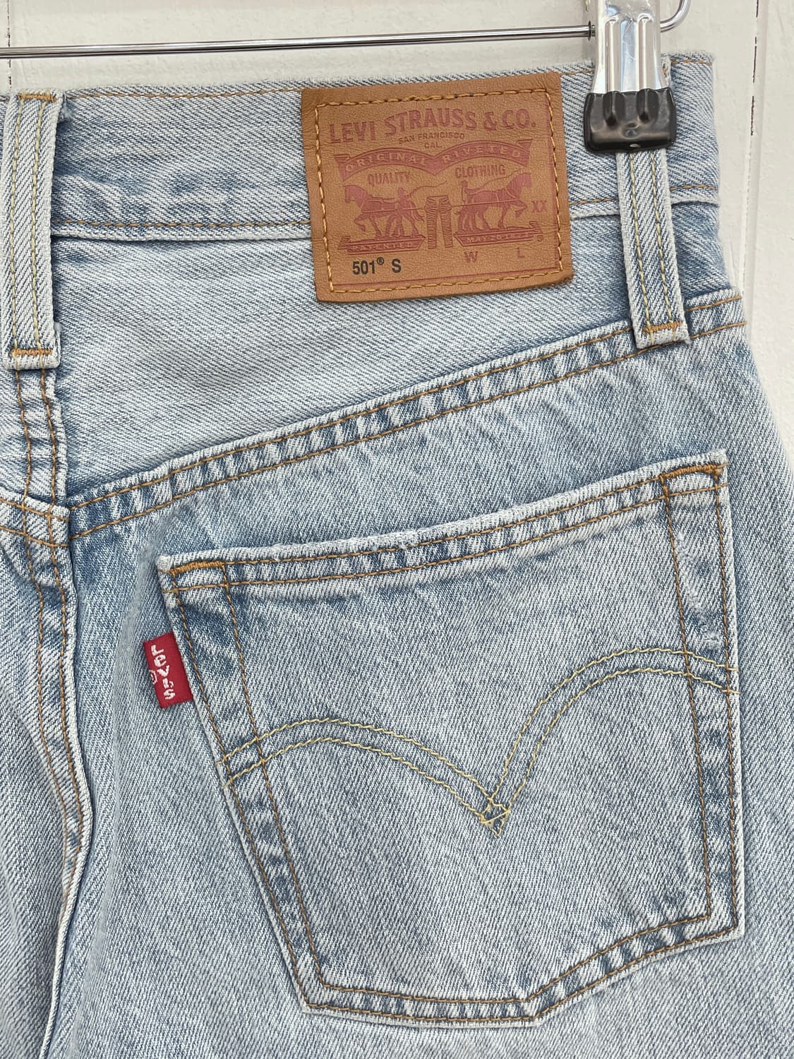 리바이스(Levi's) 501 S 스키니 커스텀 패치워크 연청 데님 팬츠 상품이미지5