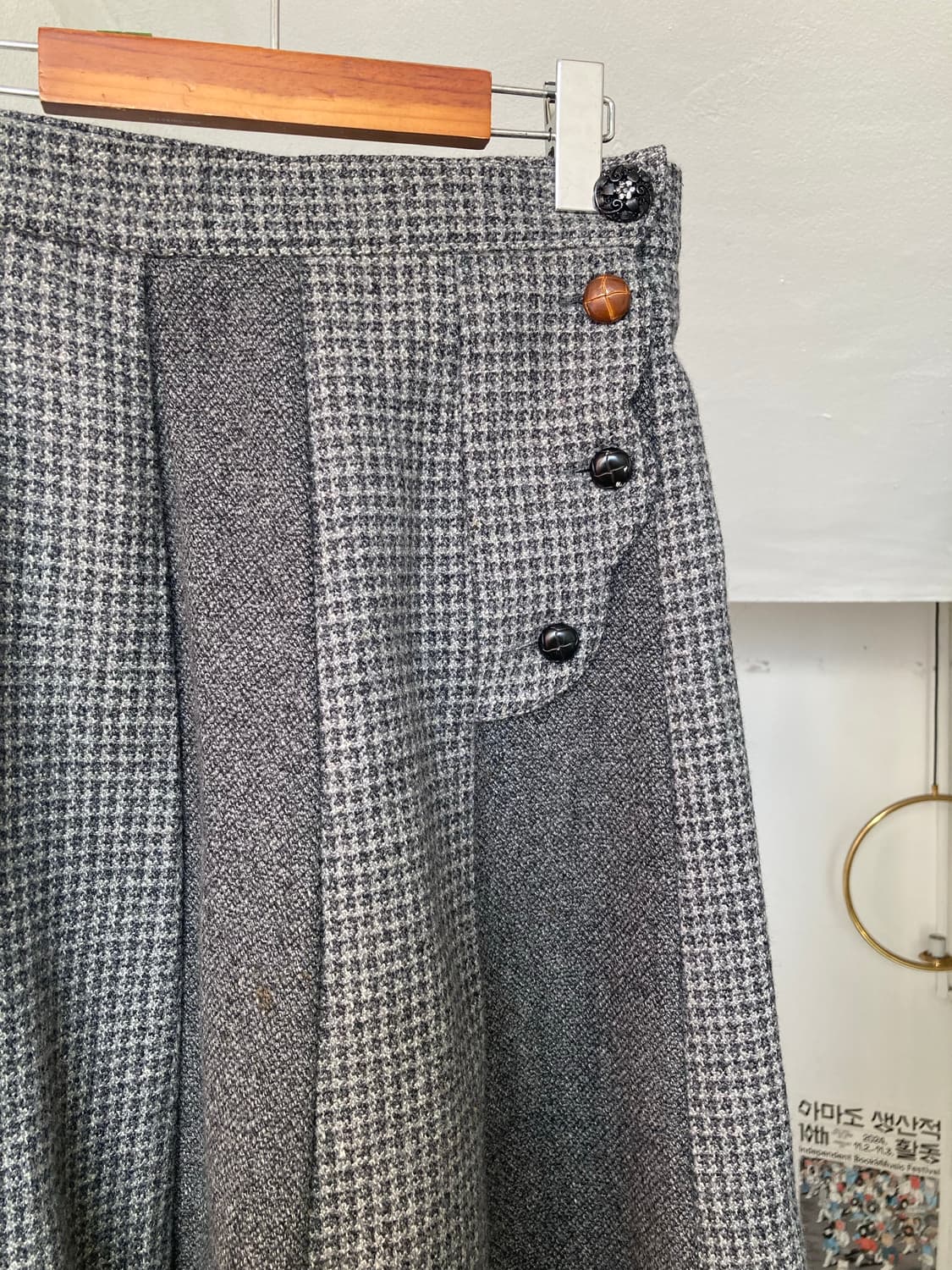 단추 포인트 울 플리츠 스커트 상품이미지2