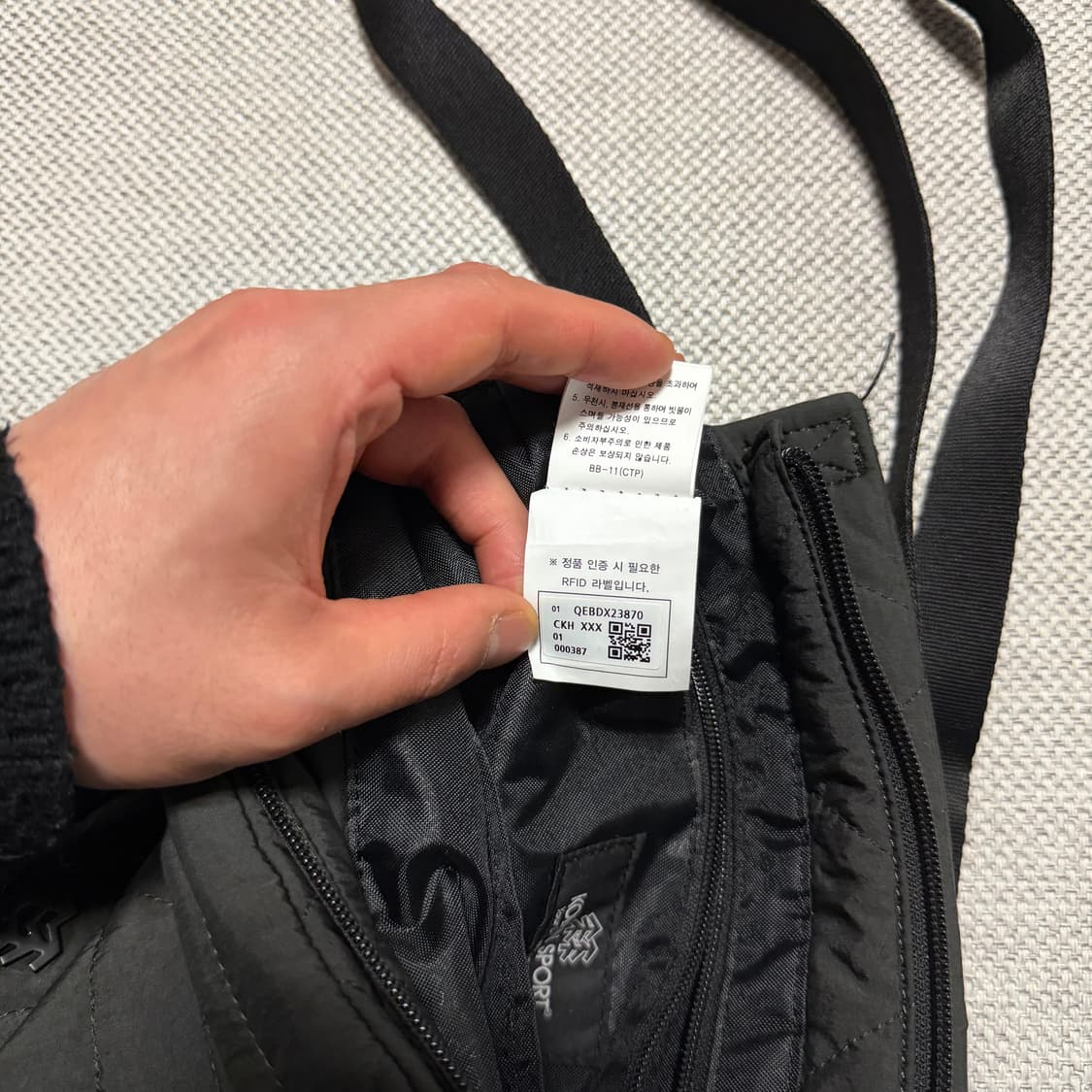 코오롱스포츠 패딩 미니 크로스백 상품이미지5