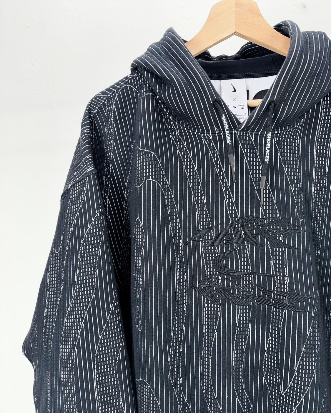 나이키 x 오프화이트 23fw 엔지니어드 후드 블랙 상품이미지2