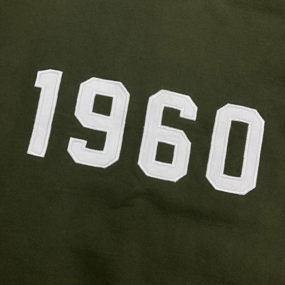 유니폼 브릿지 카키 컬러 1960 빅로고 맨투맨 상품이미지2