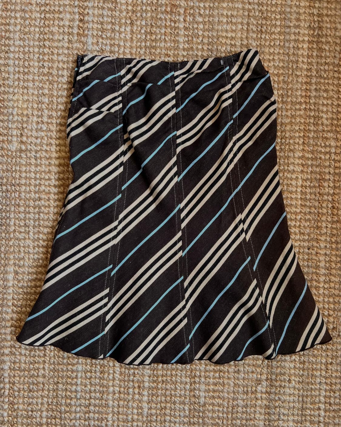 버버리런던 여성 브라운 미디스커트 울스커트 상품이미지3