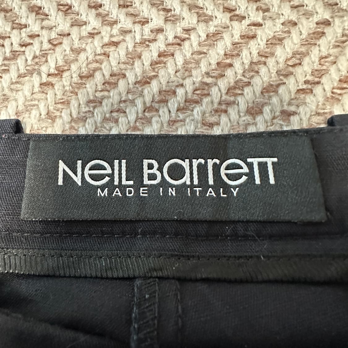NEIL BARRETT italy made pants black 상품이미지3