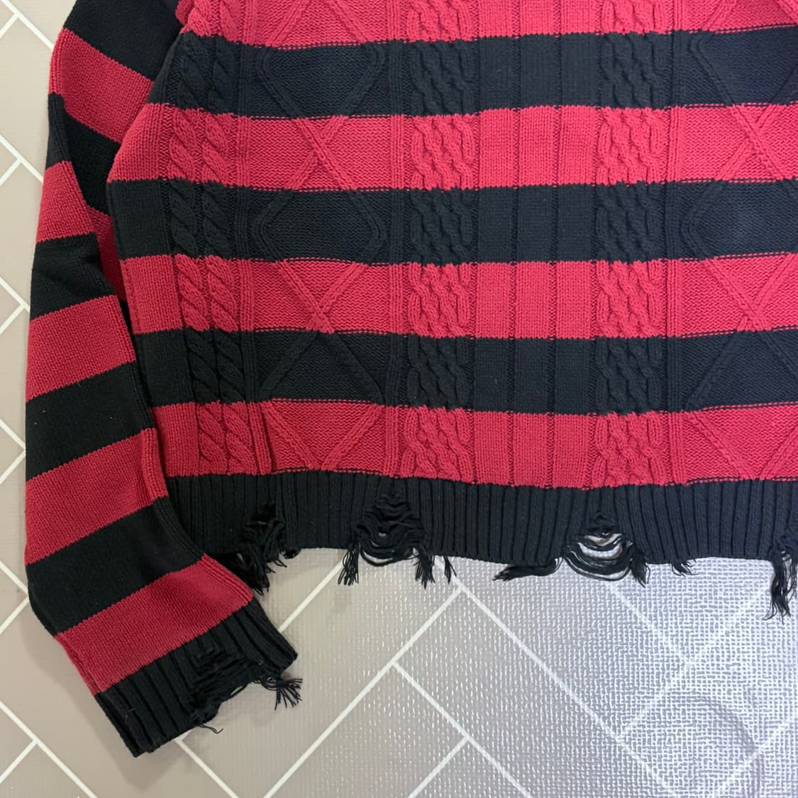 4Tra Grunge punk short knit 커트코베인 니트 상품이미지8