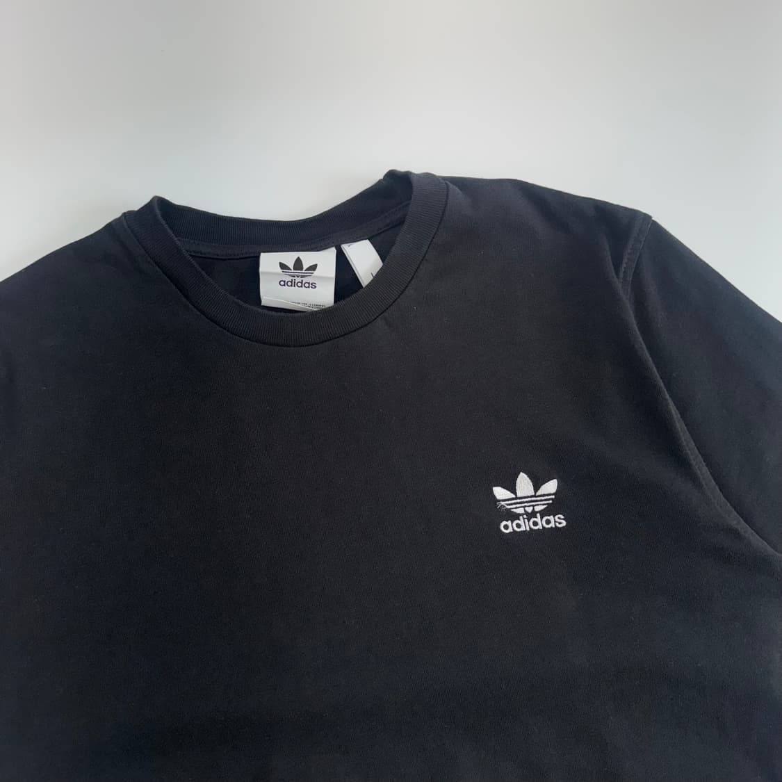 Adidas 아디다스 스몰 파이어로고 블랙 반팔 상품이미지4