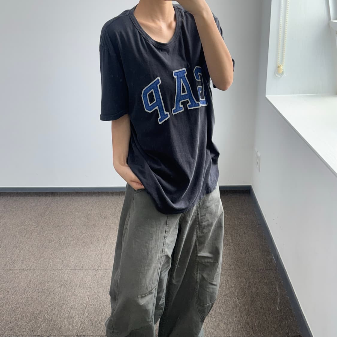 Gap 갭 블루 로고 블랙 반팔  상품이미지2