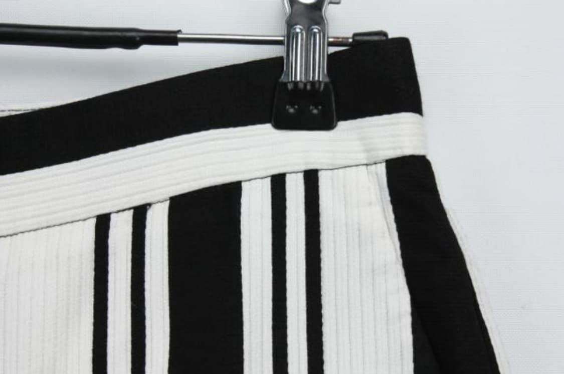 띠어리 반바지 상품이미지2