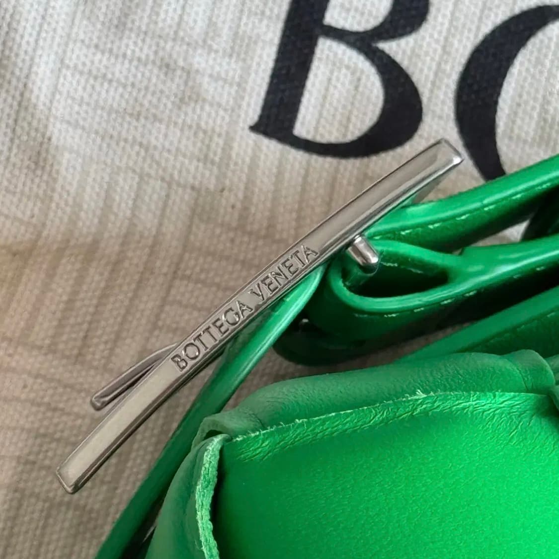 보테가베네타 패딩 카세트 풀박 상품이미지4