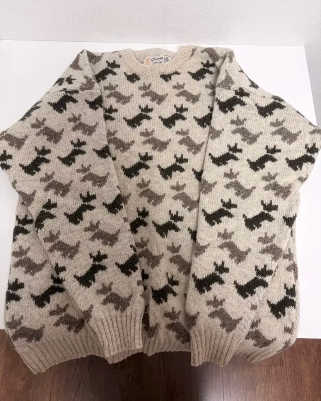 빈티지 강아지 패턴 브라운 니트 상품이미지1