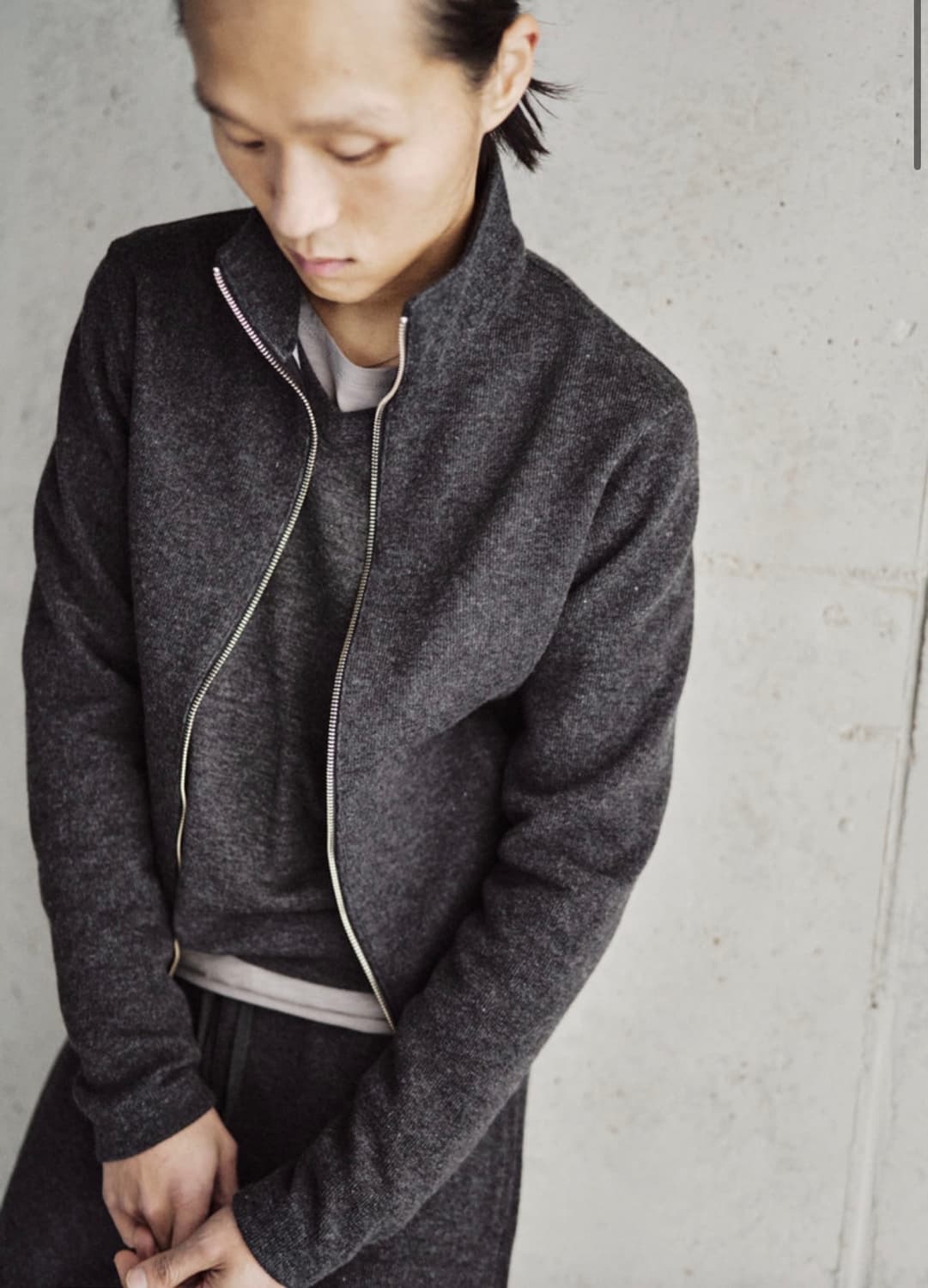 moprive Textuerd High Neck Zip 1사이즈 상품이미지1