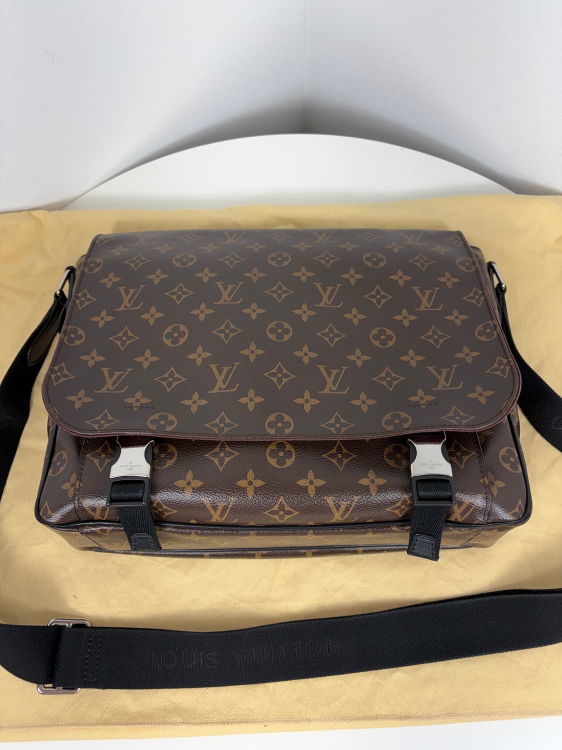 루이비통 M40936 마카사 클라렌스 메신저백 크로스백 상품이미지6