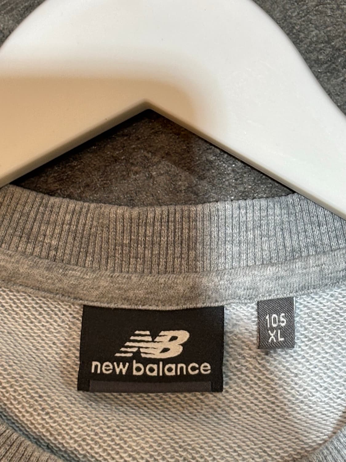 뉴발란스 맨투맨 그레이 105사이즈 상품이미지5