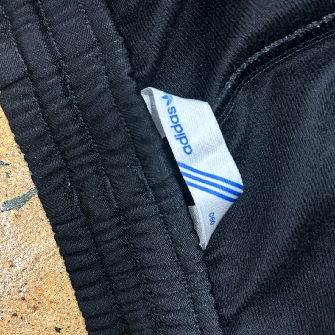 [정품/90] 아디다스 검금 블랙 트랙 팬츠 삼선 상품이미지4