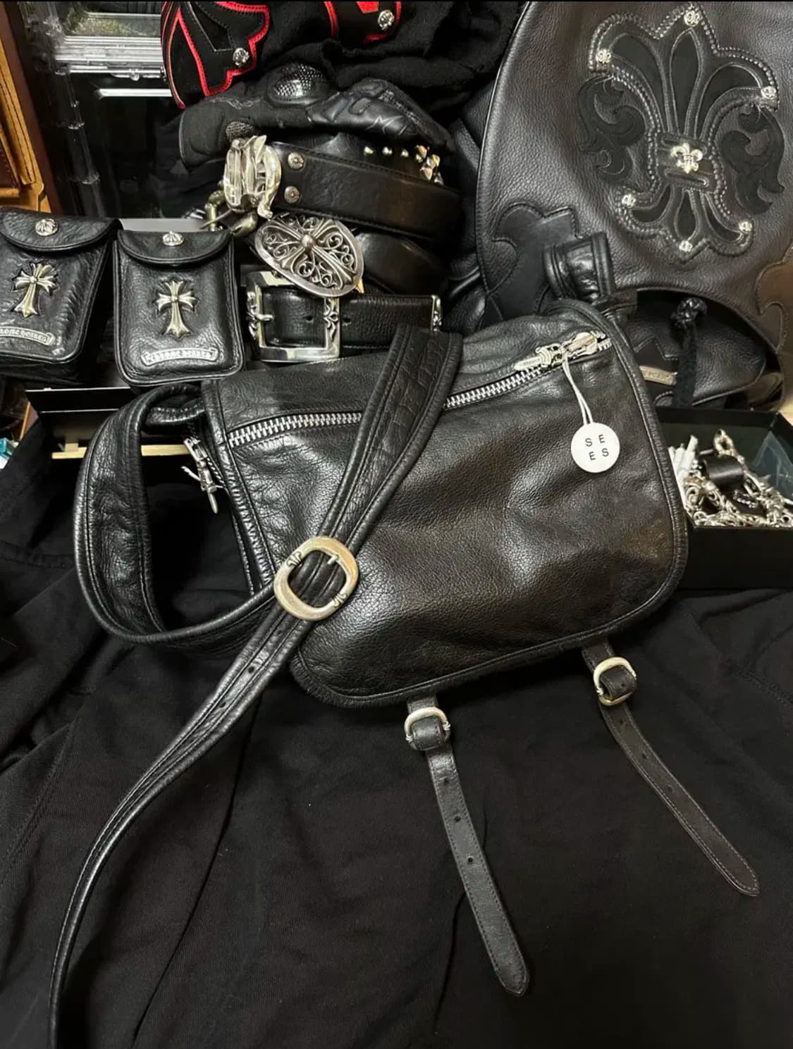 크롬하츠 건슬링거 숄더 타이니백 상품이미지1