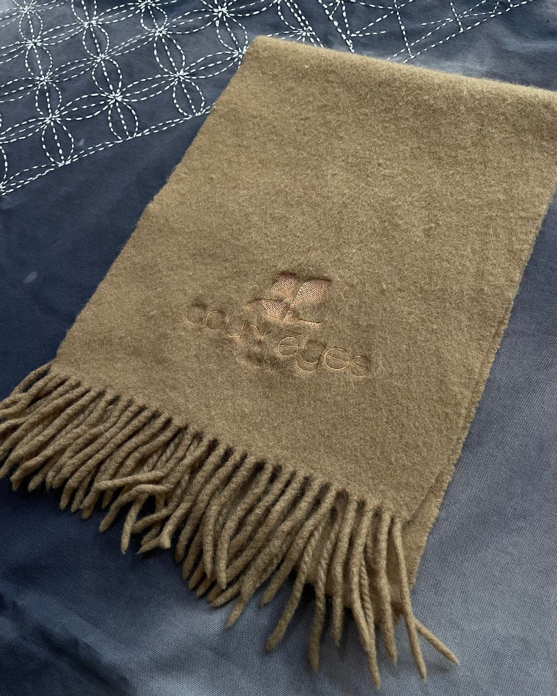 꾸레쥬 머플러 상품이미지2