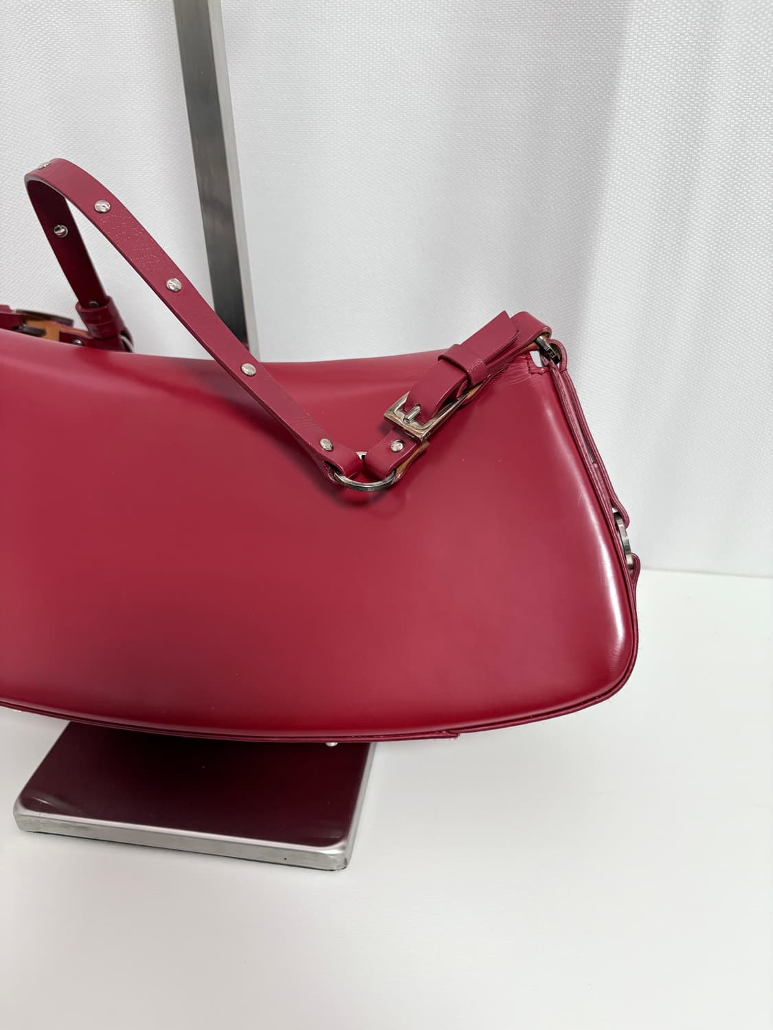 디올 본디지 하드코어 숄더백 상품이미지5