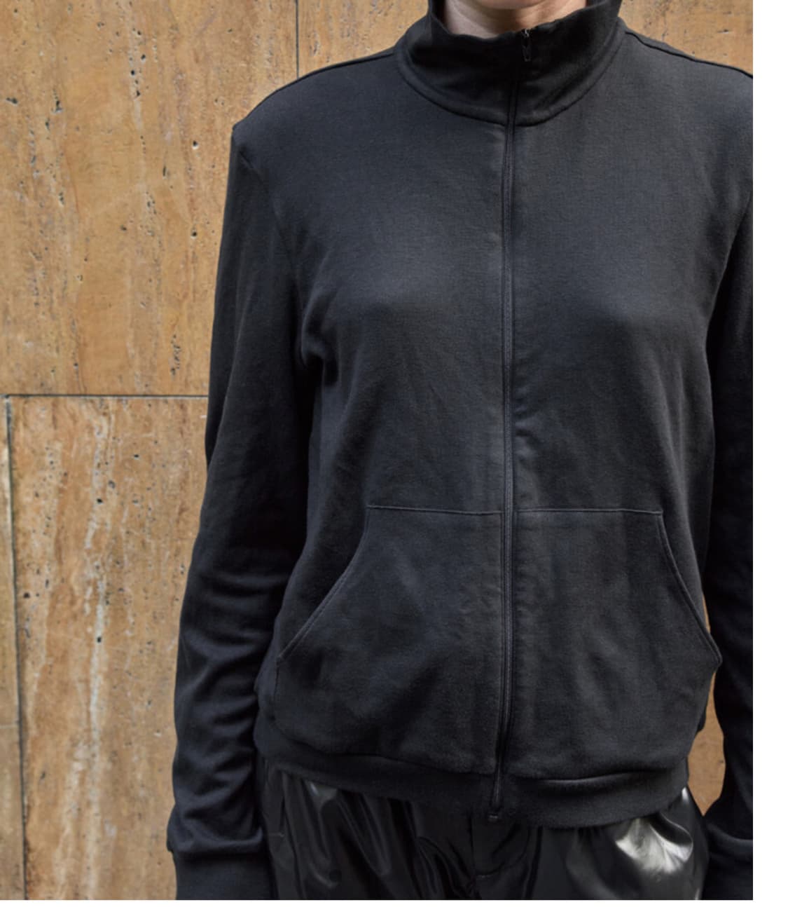 (4)머듈 넥집업 블랙  상품이미지1