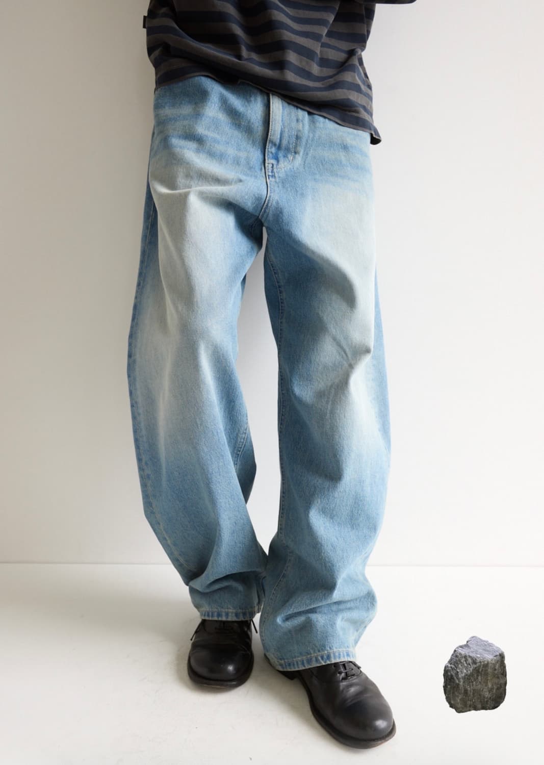 hatchingroom curve jeans bleached blue 상품이미지1