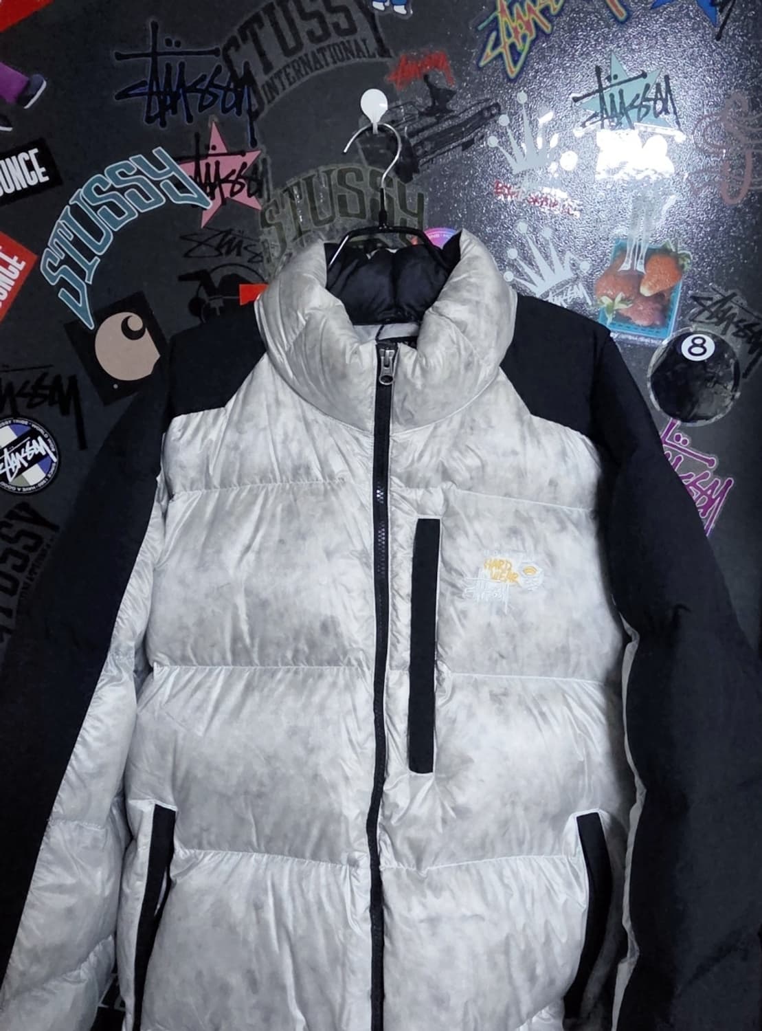 스투시 x 마운틴 하드웨어 서브제로 다운 자켓 문샷 그레이 블랙 XL 상품이미지3