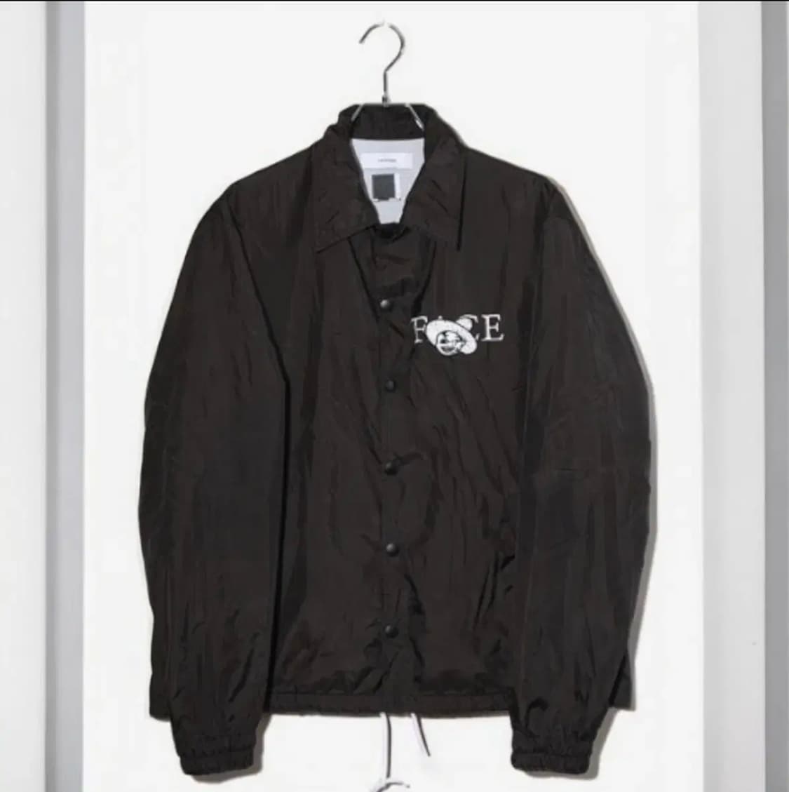 파세타즘 FACE COLLAGE 코치 자켓 블랙 상품이미지1