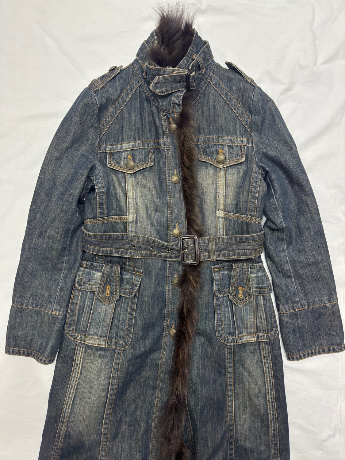 fox fur detail denim long jacket 상품이미지3