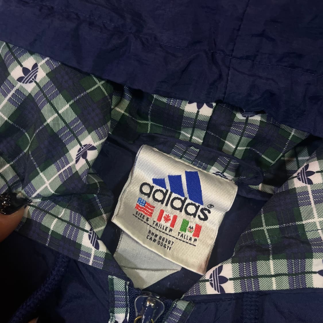 아디다스 올드스쿨 빅로고 체크 윈드 아노락 상품이미지4