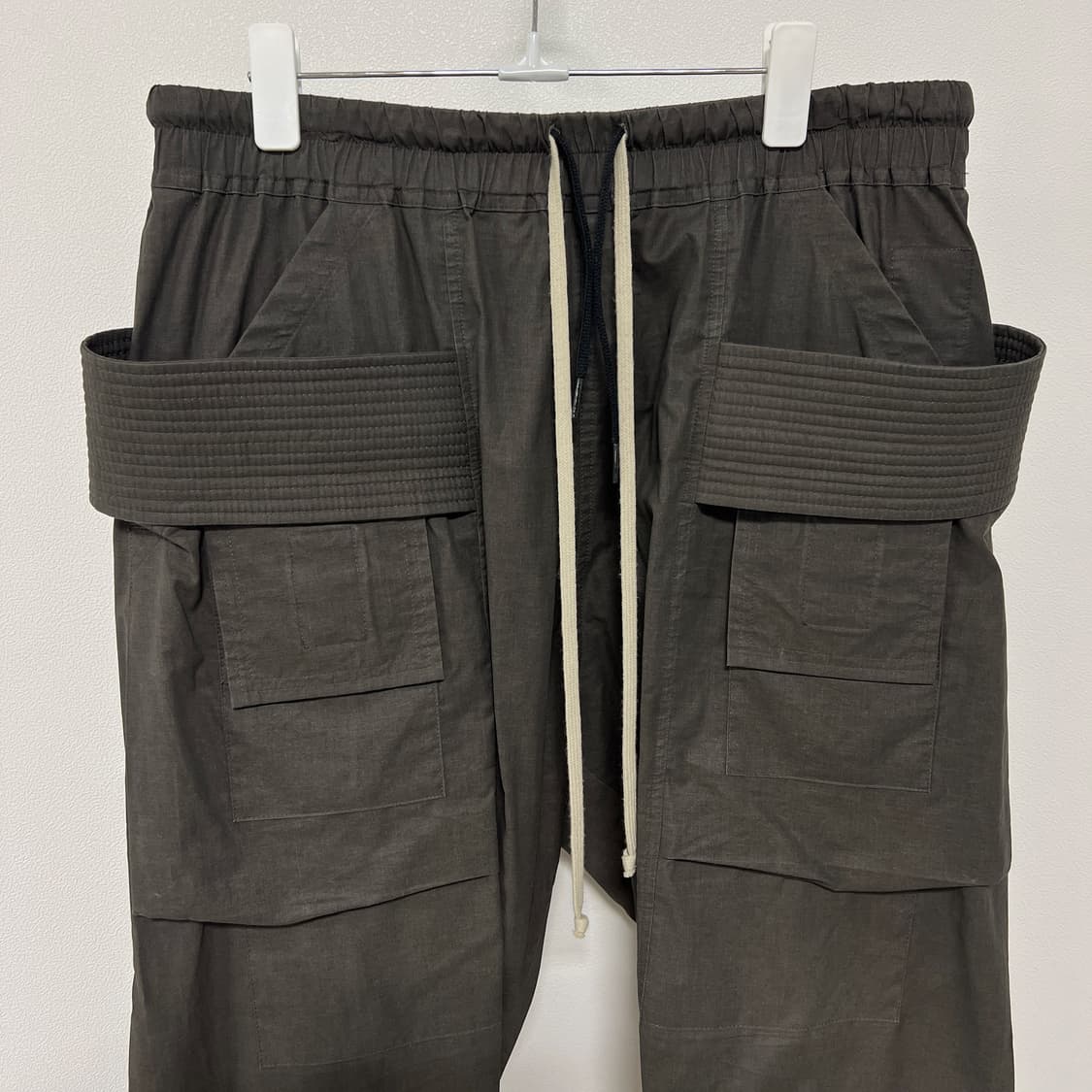 릭오웬스 22SS 다크쉐도우 태권도 카고 크롭 팬츠 다크 더스트 상품이미지4