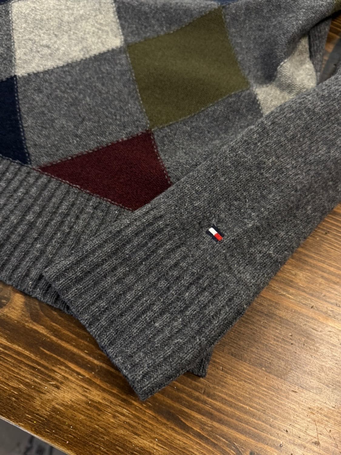 타미힐피거 램스울 아가일 니트 100 상품이미지9