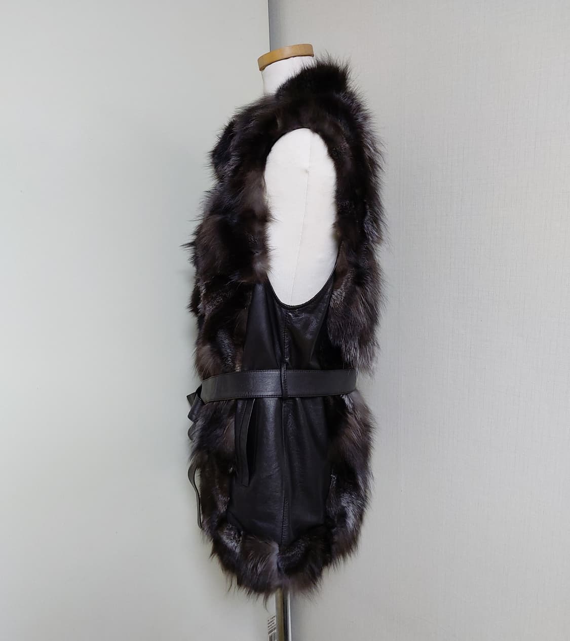 윤순영 프리미엄 라인의 폭스 모피 가죽 베스트(66사이즈) 상품이미지2