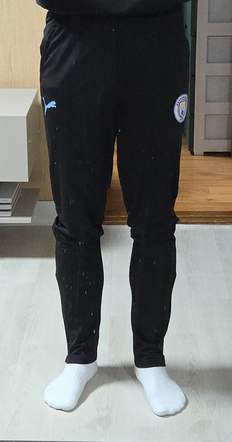 (착샷) 푸마 맨시티 유니폼 트레이닝 팬츠 상품이미지7