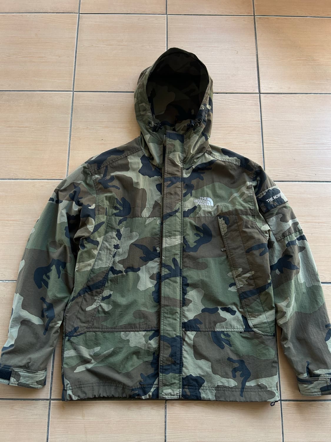 00‘s 노스페이스 카모 마운틴자켓 상품이미지1