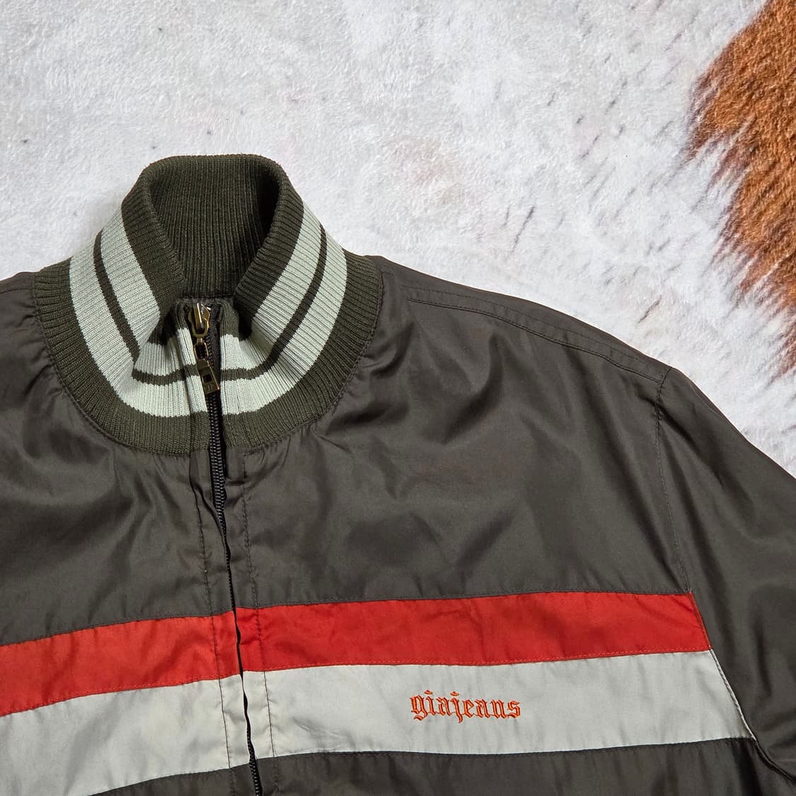 GIA 배색 바람막이 트랙탑 상품이미지2