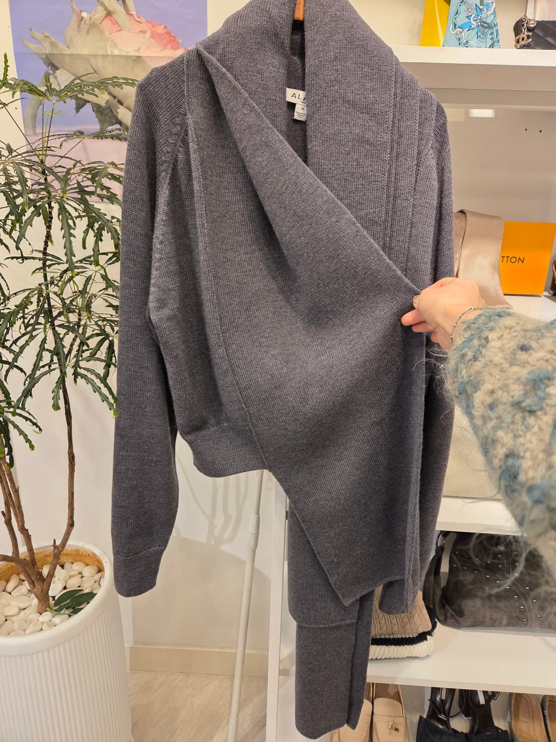 ALAIA 알라이아 머플러 가디건 상품이미지3